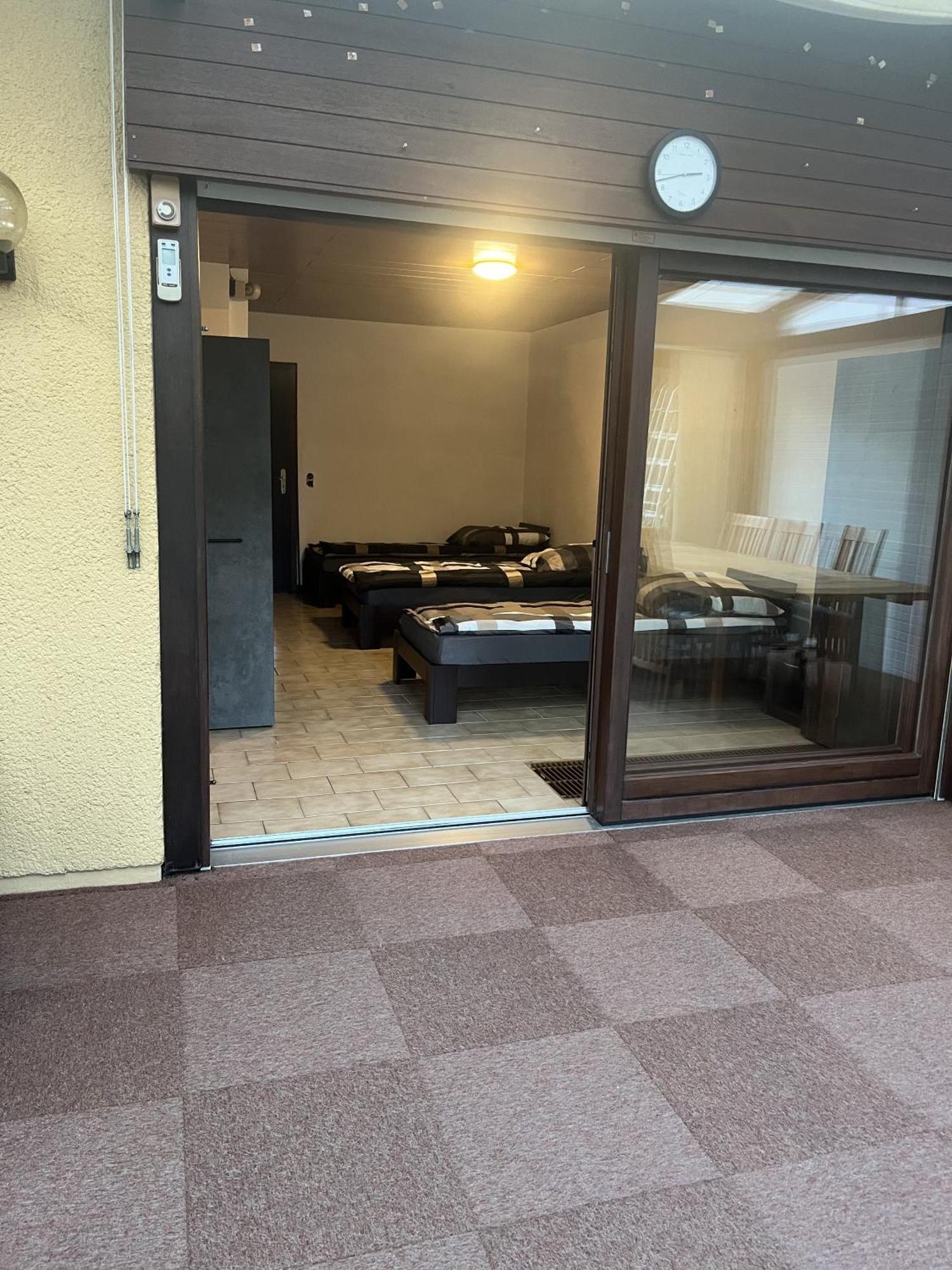Hostel Monteurhaus In Eigener Garten, Gute Anbindung